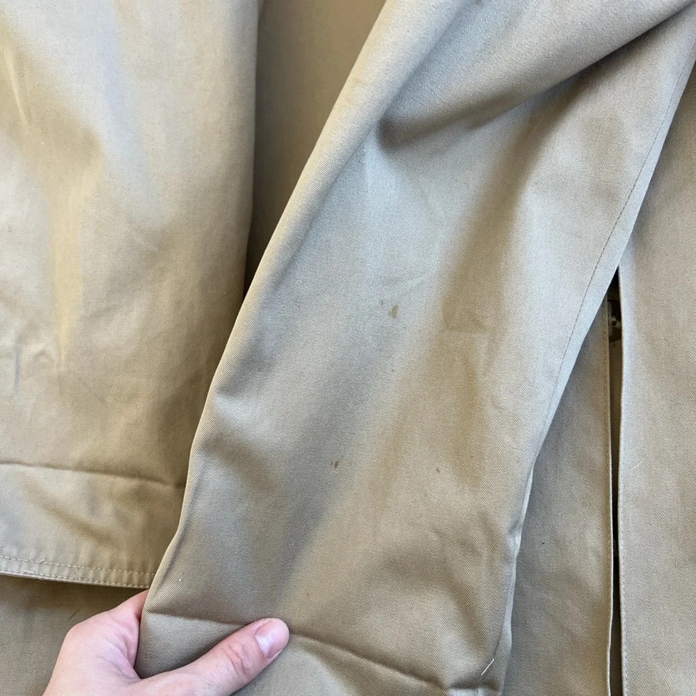 Vintage Beige Hooded Trench Coat | Medium - Picture 3 of 8